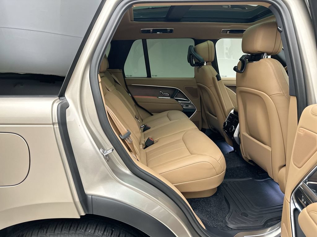 New 2026 Land Rover Range Rover SE AWD/4WD image 7