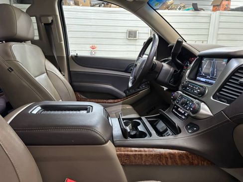 Used 2020 Chevrolet Tahoe Premier AWD/4WD image 30