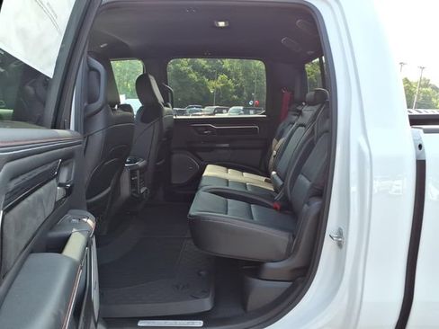 New 2026 RAM 1500 Laramie AWD/4WD image 29