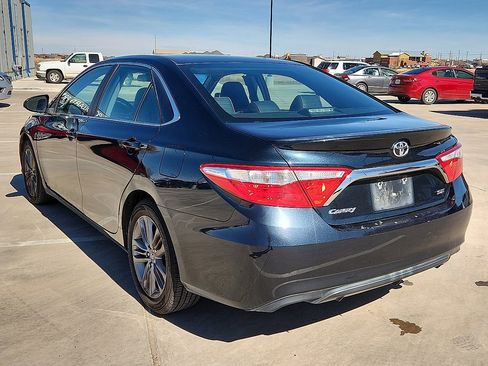 Used 2017 Toyota Camry image 2