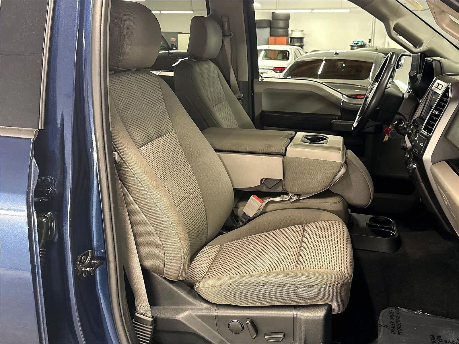 Used 2019 Ford F150 XLT w/ Equipment Group 302A Luxury AWD/4WD image 12