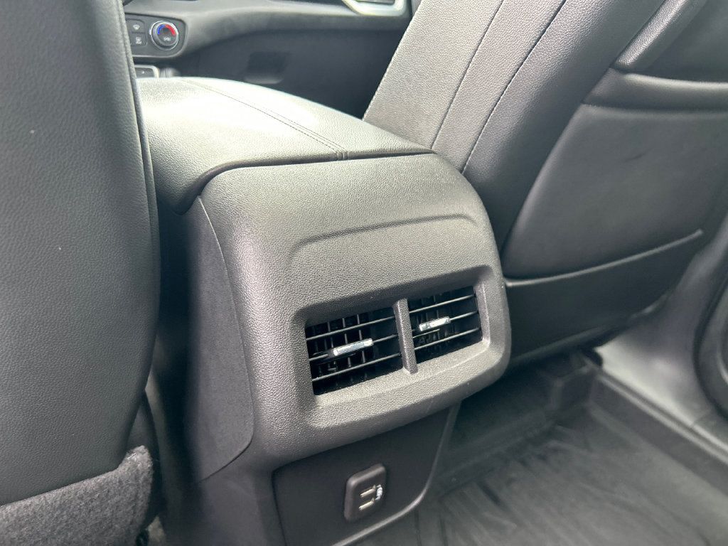 Certified 2023 GMC Terrain SLT FWD image 33