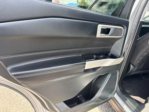 Used 2023 Ford Explorer XLT RWD image 20