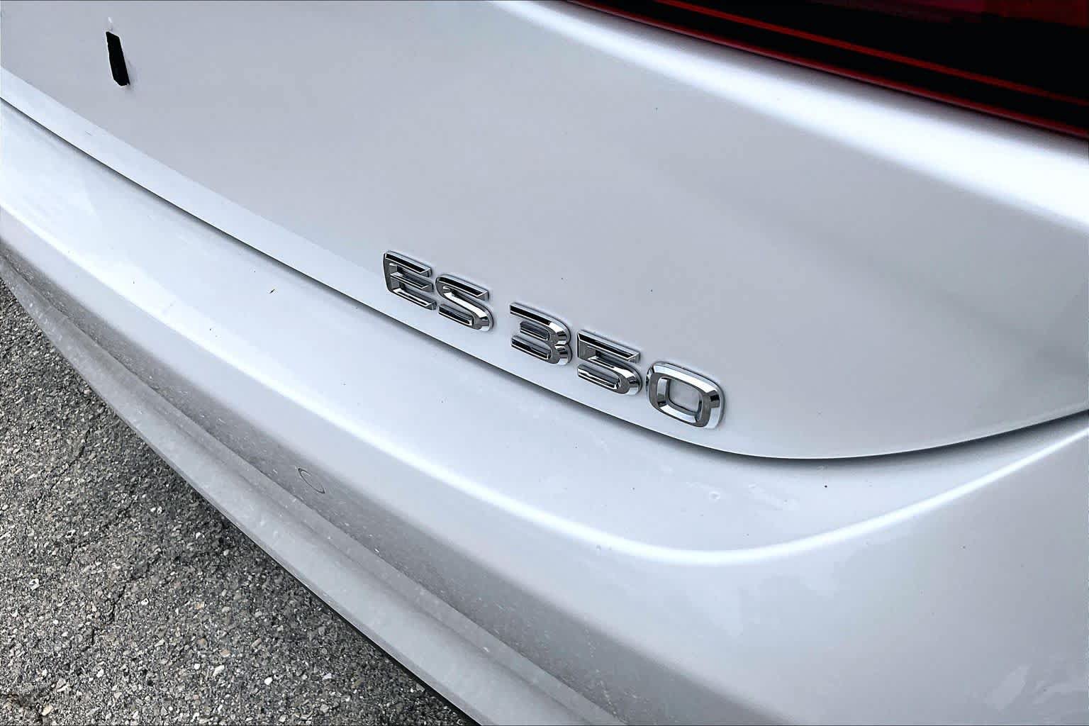 Used 2025 Lexus ES 350 w/ Premium Package FWD image 10