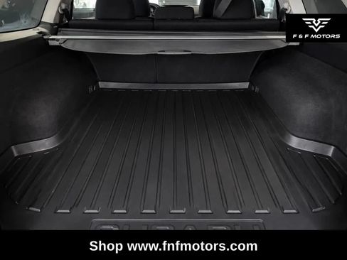 Used 2010 Subaru Outback 3.6R Premium AWD/4WD image 16