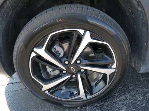 Certified 2022 Chevrolet TrailBlazer RS w/ Sun and Liftgate Package AWD/4WD image 10
