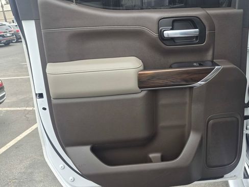 Used 2020 GMC Sierra 1500 SLT image 15