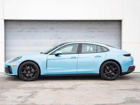 New 2026 Porsche Panamera 4 image 2