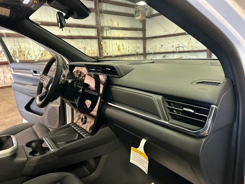 New 2026 GMC Terrain Elevation w/ Elevation Premium Package image 27