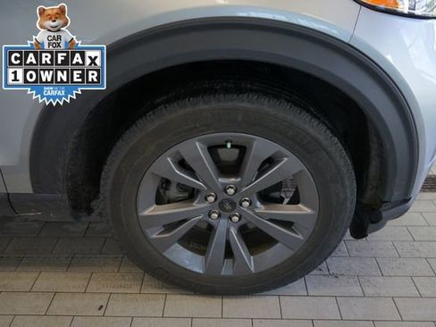 Used 2023 Ford Explorer XLT w/ Equipment Group 202A AWD/4WD image 16