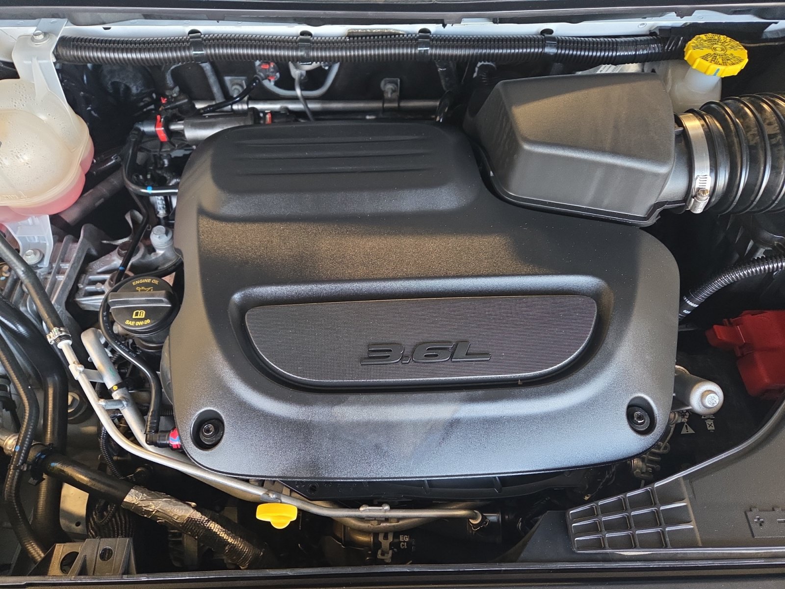 Used 2025 Chrysler Pacifica Select FWD image 31
