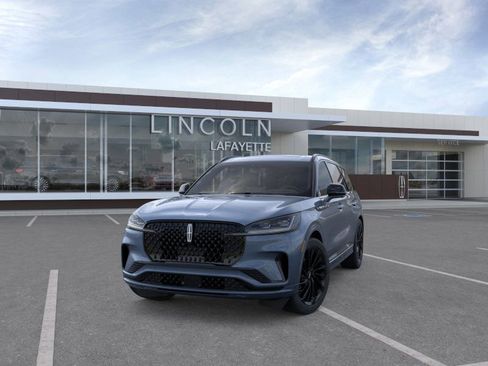 New 2026 Lincoln Aviator Reserve image 2