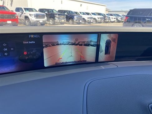 Used 2025 Lincoln Nautilus Premier w/ Equipment Group 102A image 28