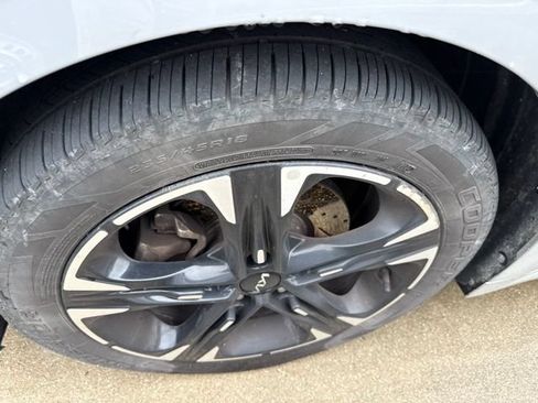 Used 2022 Kia K5 GT-Line w/ GT-Line Awd Premium Package image 2