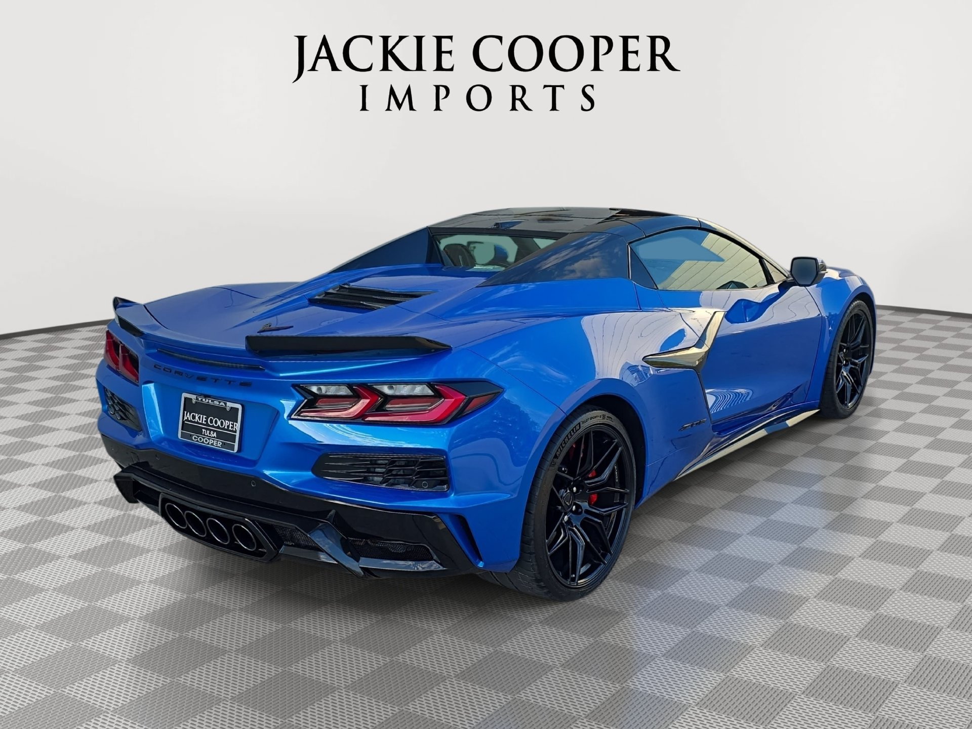 Used 2025 Chevrolet Corvette Z06 w/ Battery Protection Package RWD image 5