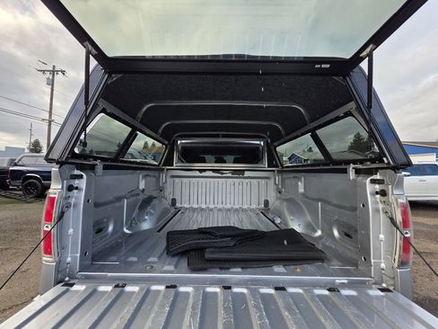 Used 2013 Ford F150 XLT w/ Mid Equipment Group image 9