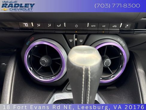 Used 2018 Chevrolet Camaro LT w/ Technology Package RWD image 19