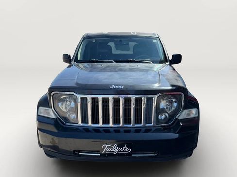 Used 2012 Jeep Liberty Limited Jet AWD/4WD image 3