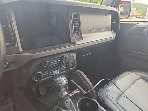 Used 2024 Ford Bronco Everglades AWD/4WD image 7