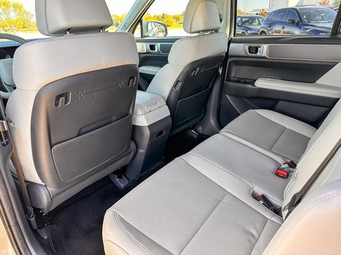 Used 2025 Hyundai Santa Fe SEL image 28