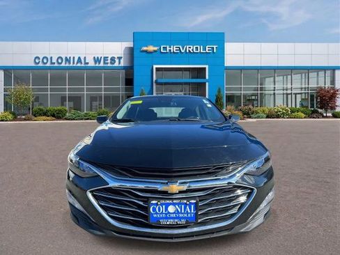 Used 2023 Chevrolet Malibu LT FWD image 2