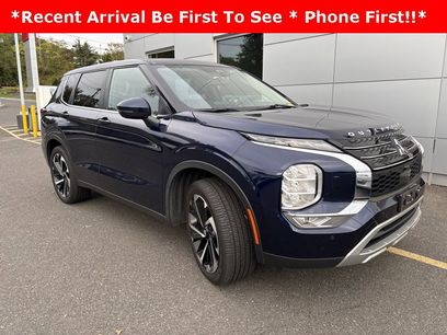 Used 2023 Mitsubishi Outlander SE