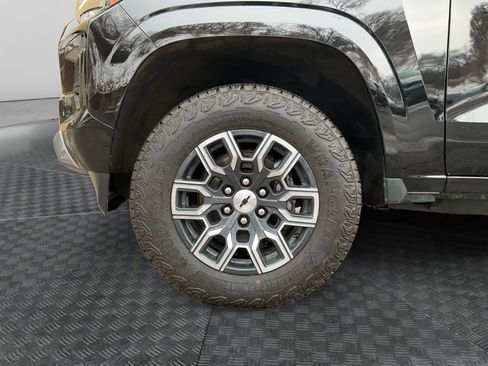 Used 2023 Chevrolet Colorado Z71 w/ Z71 Convenience Package 2 image 14