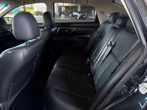 Used 2017 Nissan Altima 2.5 SL FWD image 21
