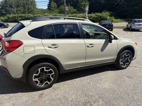 Used 2016 Subaru Crosstrek 2.0i Premium AWD/4WD image 12