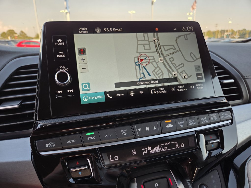 New 2027 Honda Odyssey Touring image 7