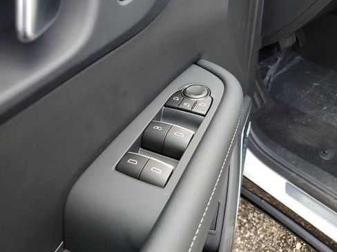 New 2026 Buick Enclave Sport Touring image 18