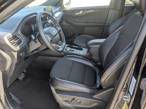 Used 2025 Ford Escape ST-Line FWD image 13
