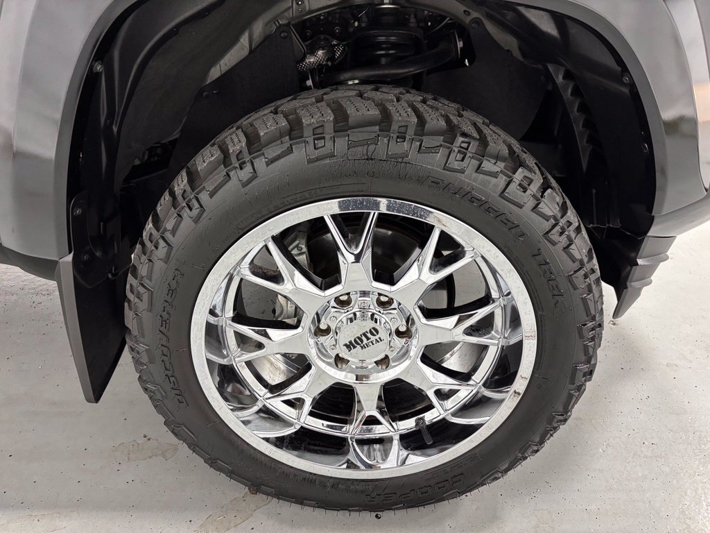 Used 2022 Toyota Tacoma SR5 AWD/4WD image 61