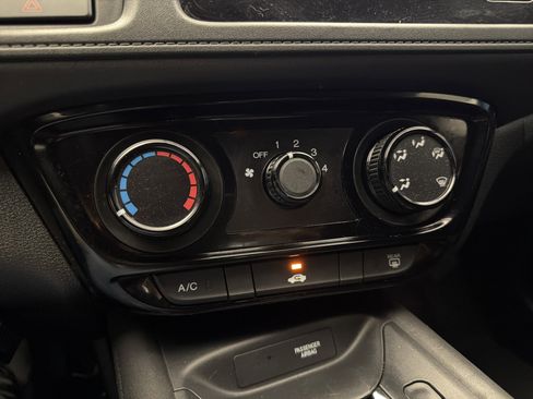 Used 2017 Honda HR-V LX image 21