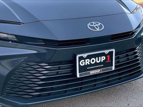 Used 2025 Toyota Camry LE image 28