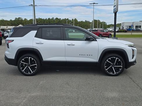 New 2026 Chevrolet Equinox RS FWD image 6