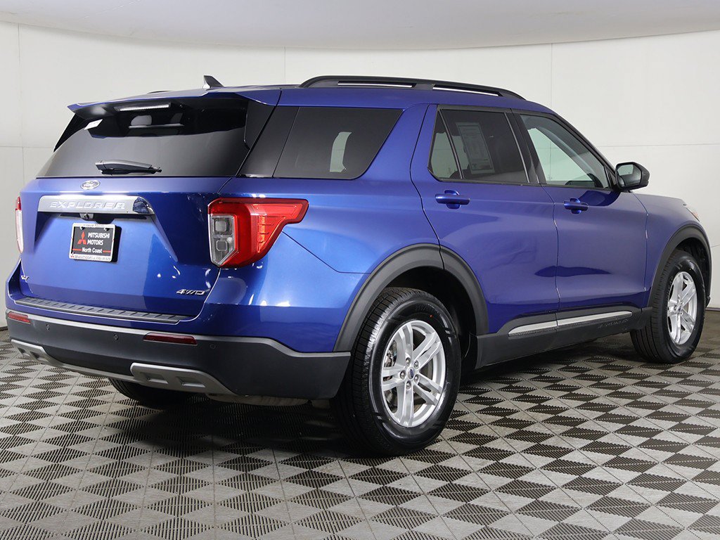 Used 2023 Ford Explorer XLT w/ Equipment Group 202A AWD/4WD image 10