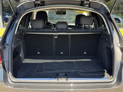Used 2022 Mercedes-Benz GLC 300 image 17