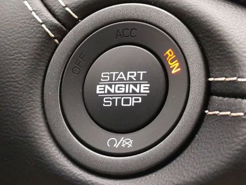 Used 2022 Dodge Durango GT image 29