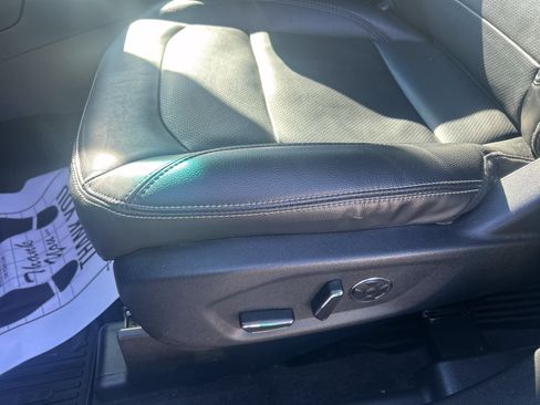Used 2016 Ford Explorer Limited w/ Equipment Group 301A FWD image 13