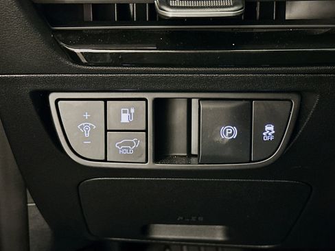 Used 2022 Kia EV6 Wind w/ Wind Technology Package AWD/4WD image 17
