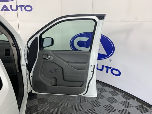 Used 2019 Nissan Frontier S RWD image 30