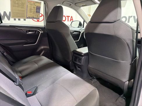Used 2025 Toyota RAV4 XLE AWD/4WD image 14