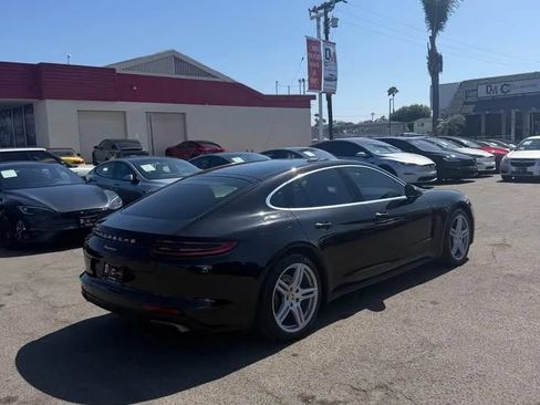 Used 2017 Porsche Panamera 4 AWD/4WD image 4