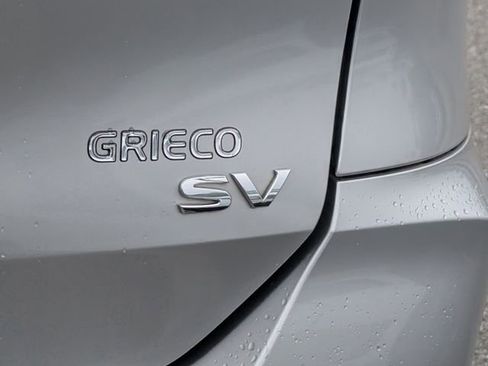 Used 2019 Nissan Rogue SV w/ Premium Package image 11