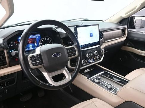 Used 2023 Ford Expedition Limited AWD/4WD image 11