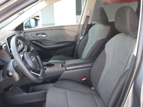 Used 2023 Nissan Rogue SV FWD image 32