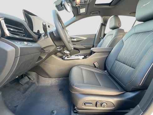 New 2026 Buick Envista Avenir image 15