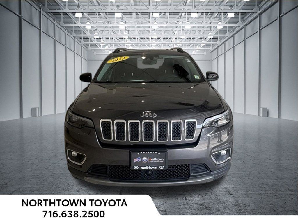 Used 2022 Jeep Cherokee Limited AWD/4WD image 5