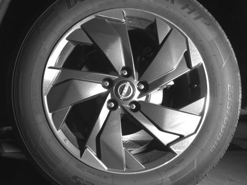 Used 2025 Nissan Rogue SV AWD/4WD image 14